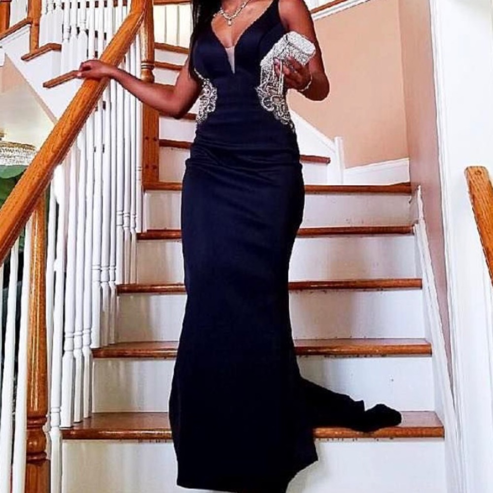Faviana Dress